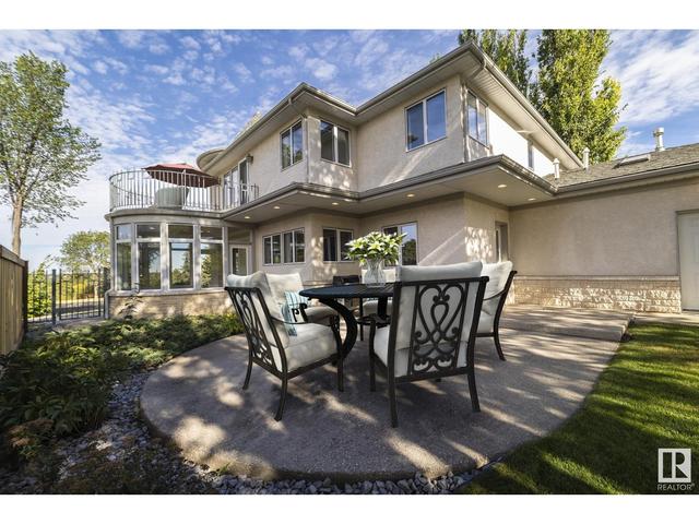 9009 Saskatchewan Dr Nw, House detached with 5 bedrooms, 4 bathrooms and null parking in Edmonton AB | Image 18