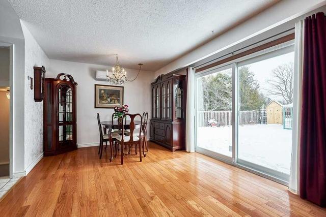 985 Central Park Blvd N, House detached with 3 bedrooms, 2 bathrooms and 3 parking in Oshawa ON | Image 2