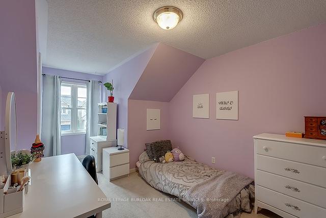 2215 Kenneth Cres, House detached with 3 bedrooms, 3 bathrooms and 3 parking in Burlington ON | Image 17