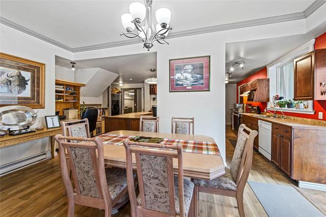 6327 Squilax Anglemont Road, House detached with 4 bedrooms, 4 bathrooms and 4 parking in Columbia Shuswap F BC | Image 2