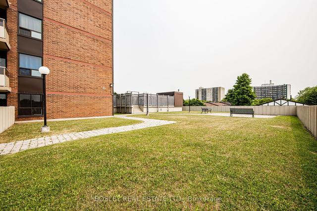 1703 - 15 Torrance Rd, Condo with 2 bedrooms, 2 bathrooms and 1 parking in Toronto ON | Image 30