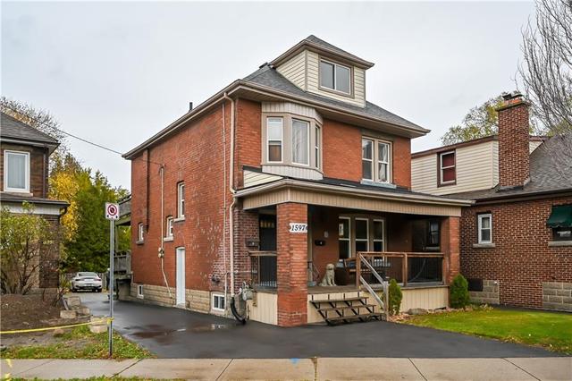 1597 King Street E, House detached with 4 bedrooms, 2 bathrooms and 5 parking in Hamilton ON | Image 47