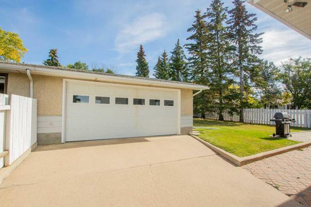 11103 96 Street, House detached with 5 bedrooms, 2 bathrooms and 4 parking in Grande Prairie AB | Image 28