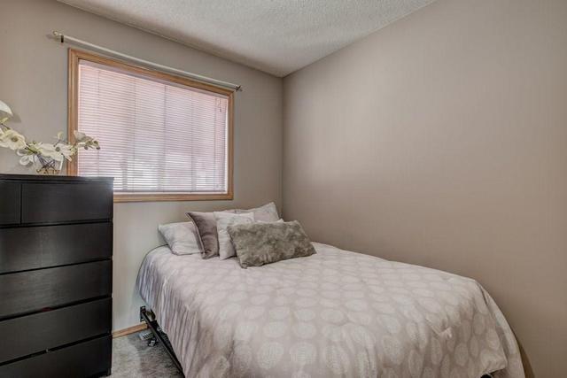 21 Millrise Mews Sw, House detached with 4 bedrooms, 1 bathrooms and 2 parking in Calgary AB | Image 18