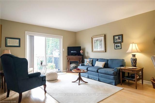 19 Division St N, House attached with 2 bedrooms, 3 bathrooms and 3 parking in Brighton ON | Image 5