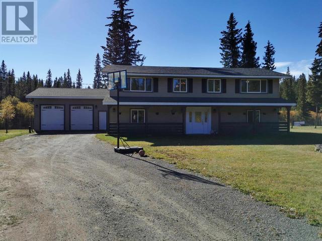 6504 W Fawn Creek Road, House detached with 4 bedrooms, 2 bathrooms and null parking in Cariboo L BC | Image 4