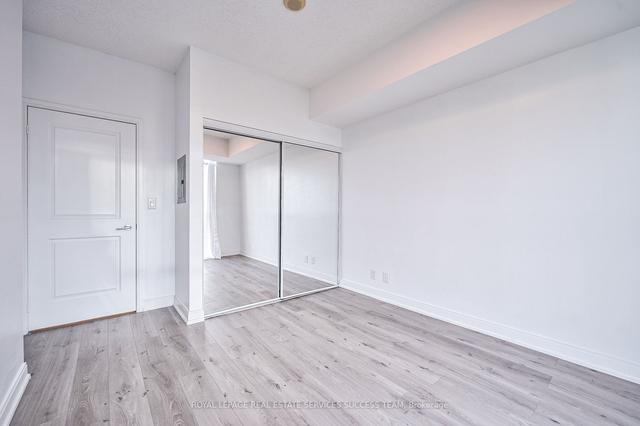 910 - 90 Absolute Ave, Condo with 2 bedrooms, 1 bathrooms and 1 parking in Mississauga ON | Image 20