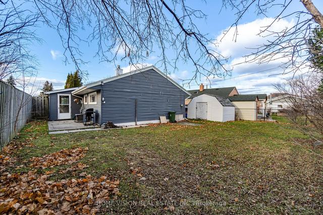 409 East 25th St W, House detached with 3 bedrooms, 1 bathrooms and 3 parking in Hamilton ON | Image 35