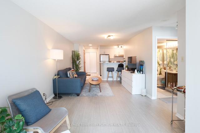 1008 - 10 Yonge St, Condo with 1 bedrooms, 1 bathrooms and 1 parking in Toronto ON | Image 13