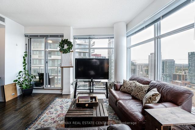 3711 - 2191 Yonge St, Condo with 2 bedrooms, 3 bathrooms and 1 parking in Toronto ON | Image 25