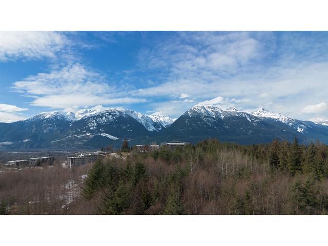 3314 Aristotle Place, House detached with 5 bedrooms, 3 bathrooms and 6 parking in Squamish BC | Image 37