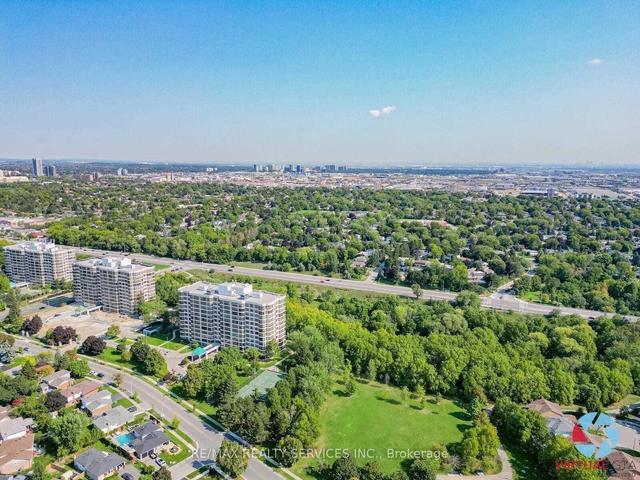 805 - 330 Mill St S, Condo with 2 bedrooms, 2 bathrooms and 2 parking in Brampton ON | Image 3