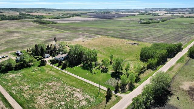 25531 Township Road 381, House other with 5 bedrooms, 2 bathrooms and null parking in Red Deer County AB | Image 3