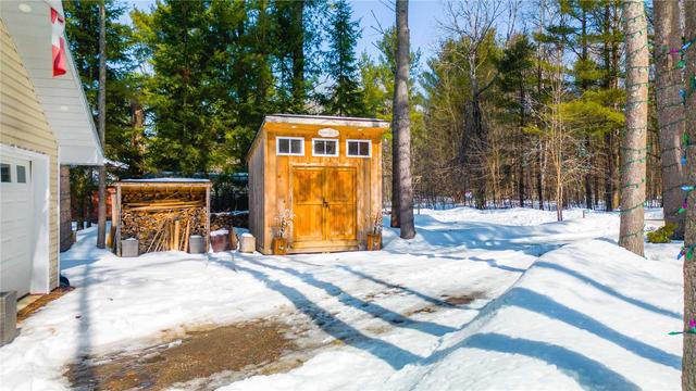 1065 Laidlaw Ave, House detached with 2 bedrooms, 2 bathrooms and 10 parking in Gravenhurst ON | Image 18