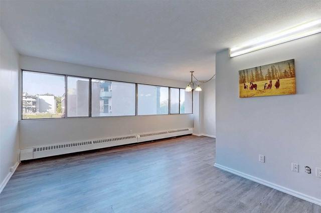 301 - 10 Sunny Glenway, Condo with 2 bedrooms, 1 bathrooms and 1 parking in Toronto ON | Image 20