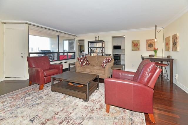 c7 - 296 Mill Rd, Condo with 3 bedrooms, 3 bathrooms and 1 parking in Toronto ON | Image 3