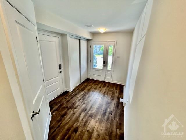 504 Clemency Crescent, Townhouse with 2 bedrooms, 2 bathrooms and 3 parking in Ottawa ON | Image 22