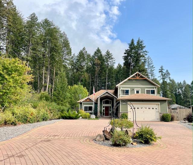 2066 Massie Road, House detached with 3 bedrooms, 3 bathrooms and null parking in Kootenay Boundary C BC | Image 51