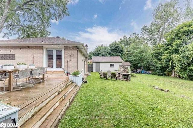 34 Marion Cres, House detached with 4 bedrooms, 2 bathrooms and 5 parking in Barrie ON | Image 25