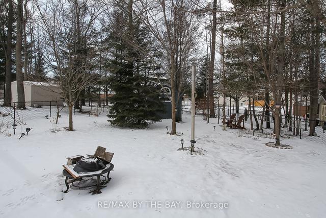48 Regina Blvd, House detached with 2 bedrooms, 4 bathrooms and 6 parking in Wasaga Beach ON | Image 30