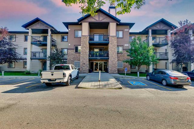 4204 - 16969 24 Street Sw, Condo with 2 bedrooms, 1 bathrooms and 1 parking in Calgary AB | Image 2