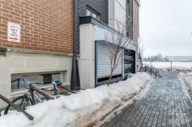519 Ozawa Private, House attached with 2 bedrooms, 1 bathrooms and 1 parking in Ottawa ON | Image 5