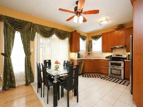01 Abitibi Lake Dr, House detached with 4 bedrooms, 4 bathrooms and 2 parking in Brampton ON | Image 5
