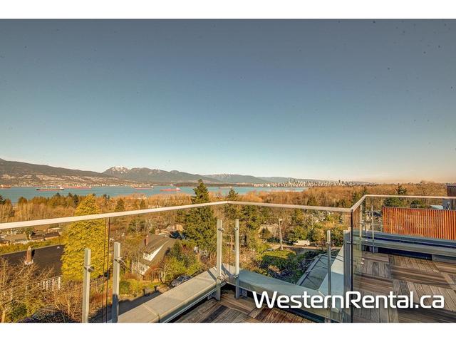 4426 W 3rd Avenue, House detached with 5 bedrooms, 5 bathrooms and 2 parking in Vancouver BC | Image 1