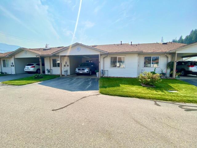 3 - 2210 Columbia Avenue, House attached with 2 bedrooms, 2 bathrooms and null parking in Castlegar BC | Image 6