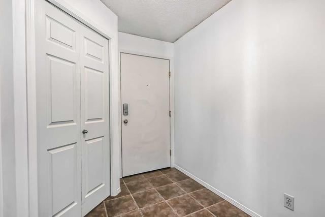 1432 - 8810 Royal Birch Boulevard, Condo with 2 bedrooms, 2 bathrooms and 1 parking in Calgary AB | Image 5