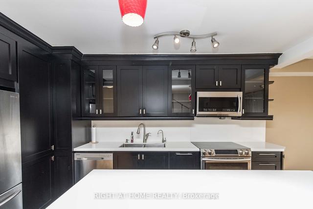1411 - 177 Linus Rd, Condo with 2 bedrooms, 2 bathrooms and 1 parking in Toronto ON | Image 7