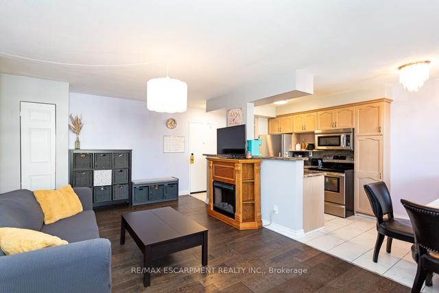 501 - 851 Queenston Rd, Condo with 2 bedrooms, 1 bathrooms and 1 parking in Hamilton ON | Image 23
