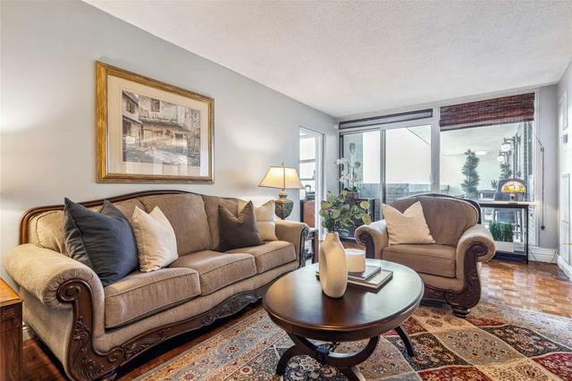 1607 - 1535 Lakeshore Rd E, Condo with 3 bedrooms, 2 bathrooms and 1 parking in Mississauga ON | Image 12