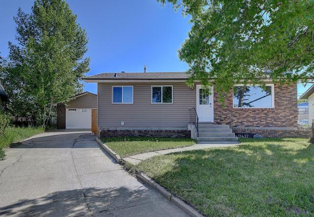 11437 96a Street, House detached with 3 bedrooms, 2 bathrooms and 5 parking in Grande Prairie AB | Image 1