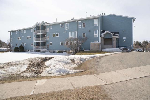 405 - 800 Gordon St, Condo with 2 bedrooms, 1 bathrooms and null parking in Thunder Bay ON | Image 3