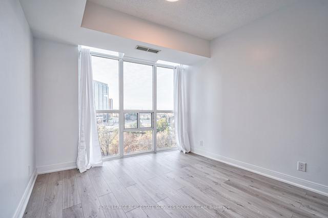 910 - 90 Absolute Ave, Condo with 2 bedrooms, 1 bathrooms and 1 parking in Mississauga ON | Image 19
