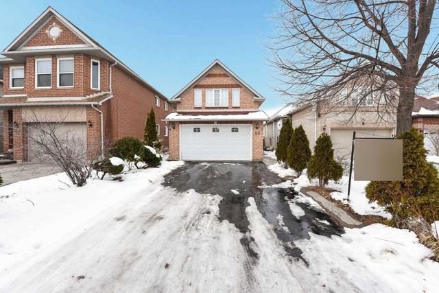 20 Saddletree Tr, House detached with 2 bedrooms, 1 bathrooms and 5 parking in Brampton ON | Image 1