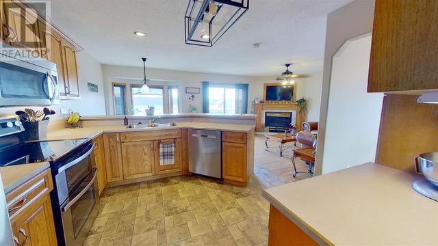 9731 97 Street, House detached with 5 bedrooms, 3 bathrooms and null parking in Taylor BC | Image 12