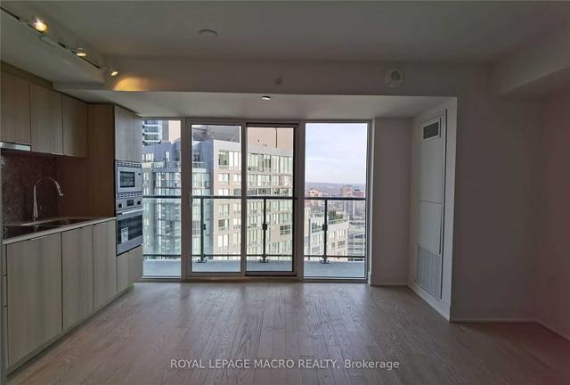 2303 - 955 Bay St, Condo with 1 bedrooms, 1 bathrooms and 0 parking in Toronto ON | Image 1
