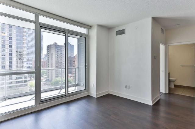 809 - 30 Roehampton Ave, Condo with 1 bedrooms, 1 bathrooms and 1 parking in Toronto ON | Image 23