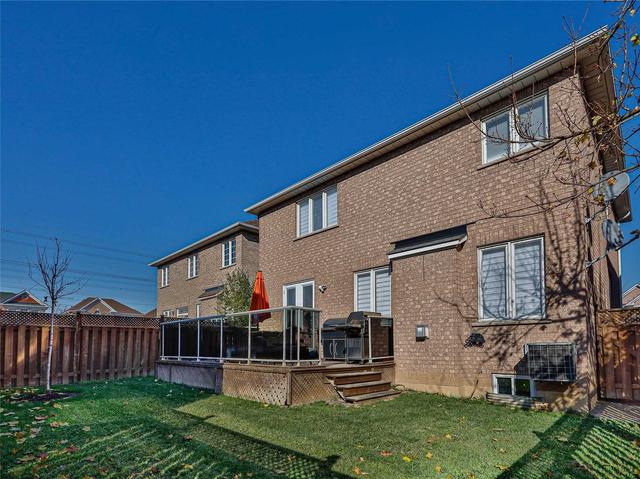 79 Pico Cres, House detached with 4 bedrooms, 5 bathrooms and 6 parking in Vaughan ON | Image 6