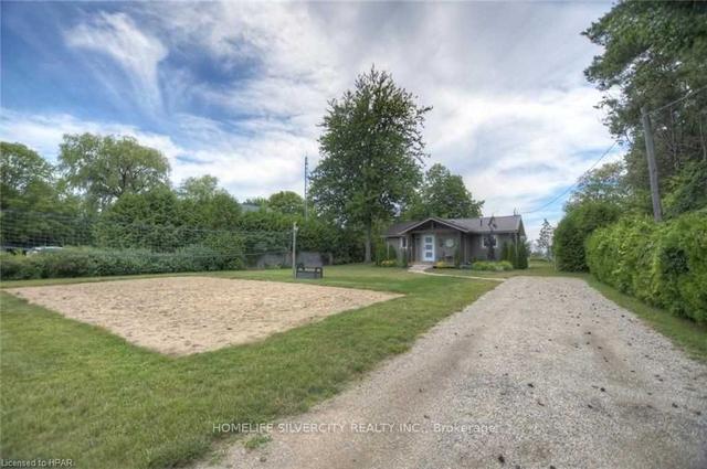 34497 Willowbank Sdrd, House detached with 3 bedrooms, 1 bathrooms and 0 parking in Central Huron ON | Image 1