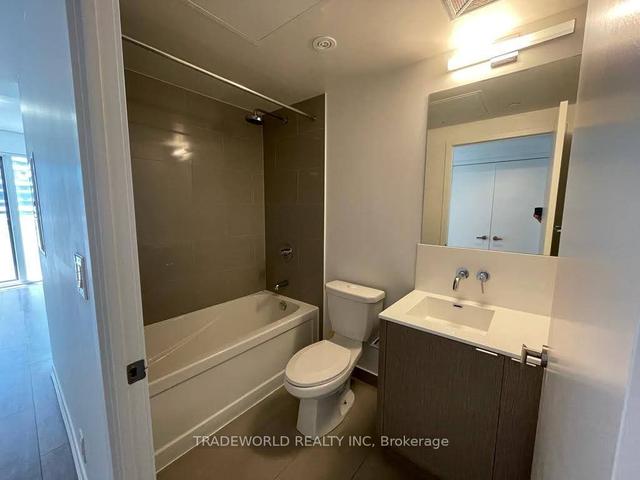 1508 - 100 Harbour St, Condo with 0 bedrooms, 1 bathrooms and 0 parking in Toronto ON | Image 7