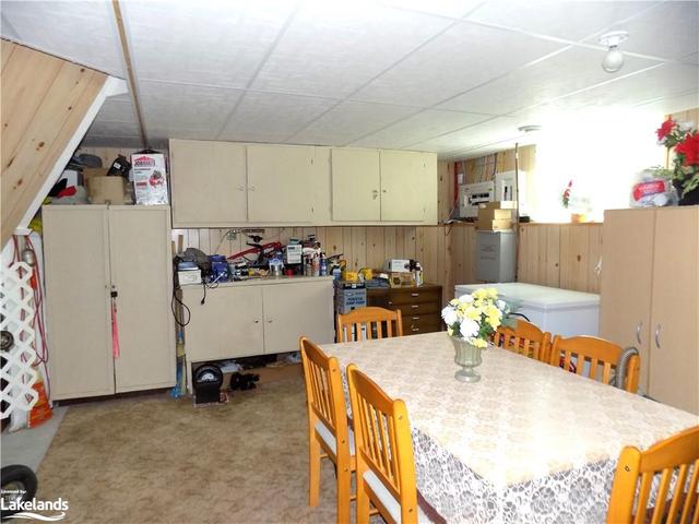 22 Kitchen Road S, House detached with 2 bedrooms, 1 bathrooms and null parking in Huntsville ON | Image 10