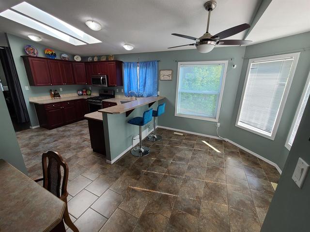 13418 91 Street, House detached with 5 bedrooms, 3 bathrooms and 4 parking in Peace River AB | Image 7