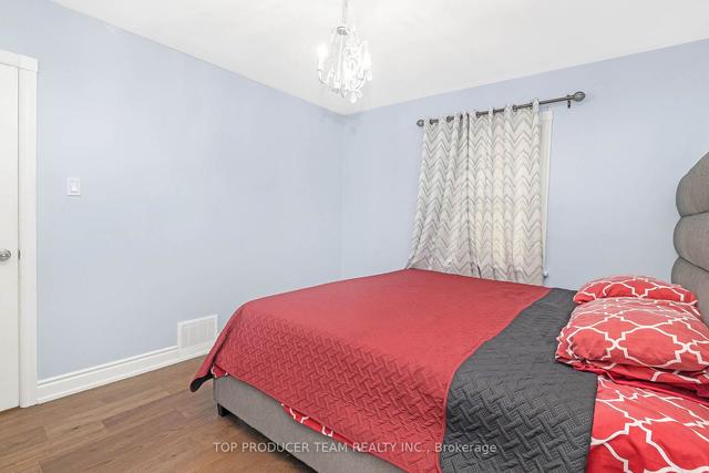 42 Ionview Rd, House detached with 3 bedrooms, 3 bathrooms and 4 parking in Toronto ON | Image 9