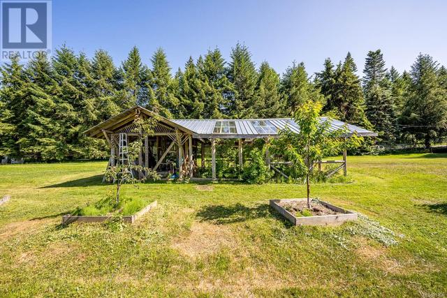 3326 Royston Rd, House detached with 5 bedrooms, 2 bathrooms and 10 parking in Comox Valley A BC | Image 21