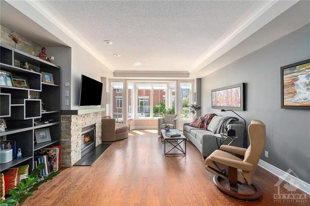 56 Kings Landing Private, Townhouse with 3 bedrooms, 3 bathrooms and 2 parking in Ottawa ON | Image 4