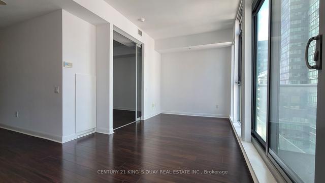 1008 - 375 King St W, Condo with 1 bedrooms, 1 bathrooms and 0 parking in Toronto ON | Image 3