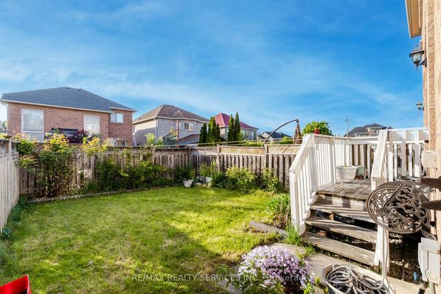 12 Martree Cres, House semidetached with 3 bedrooms, 3 bathrooms and 3 parking in Brampton ON | Image 21